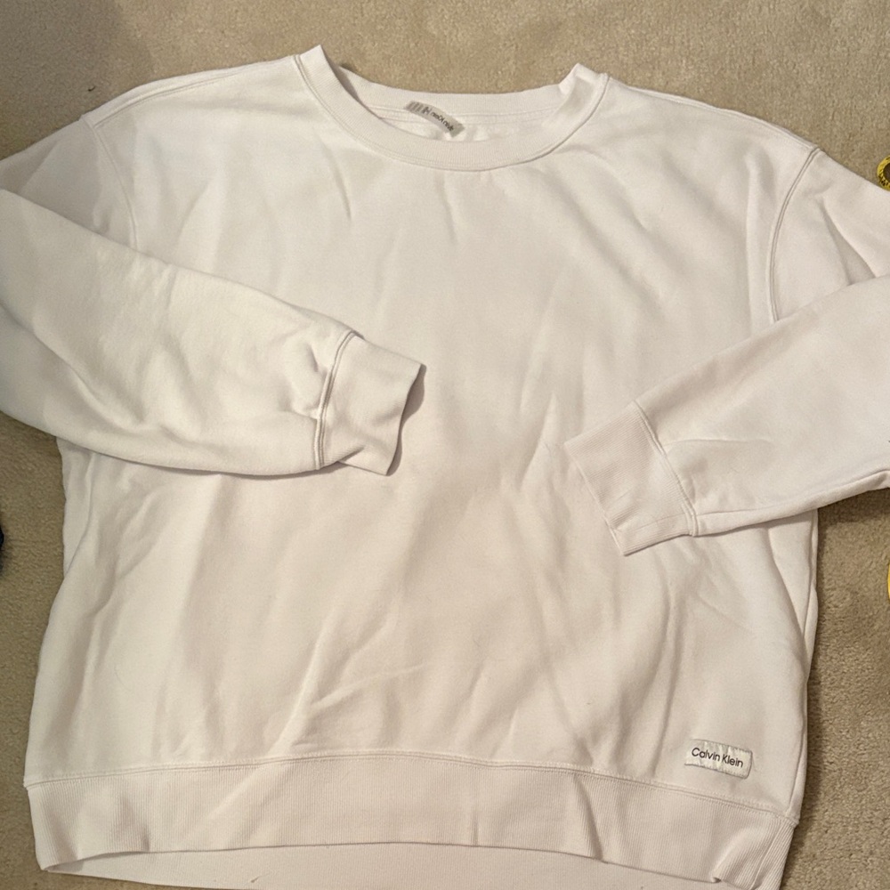 Calvin Klein Men's Cream Crewneck Sweater. Xl